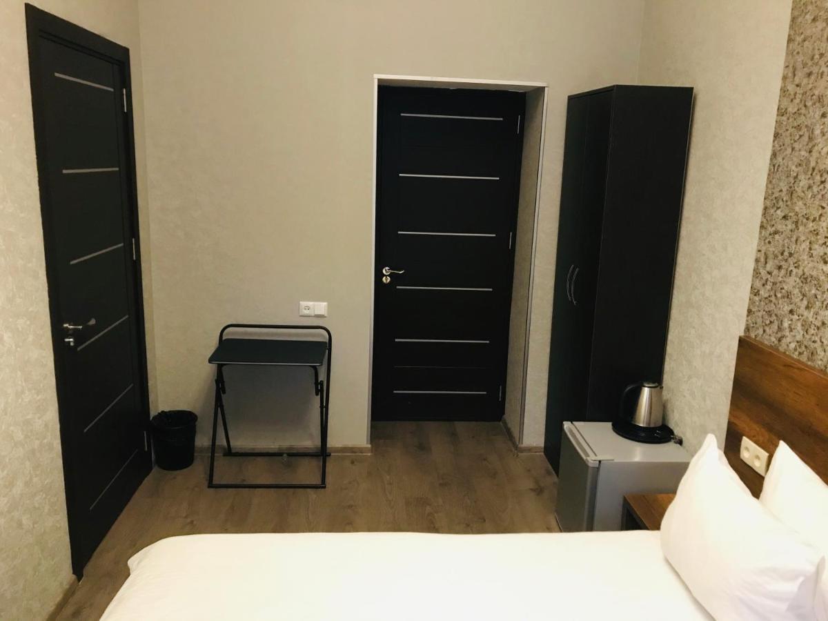 2Nd Floor Hotel Tbilisi Exteriör bild