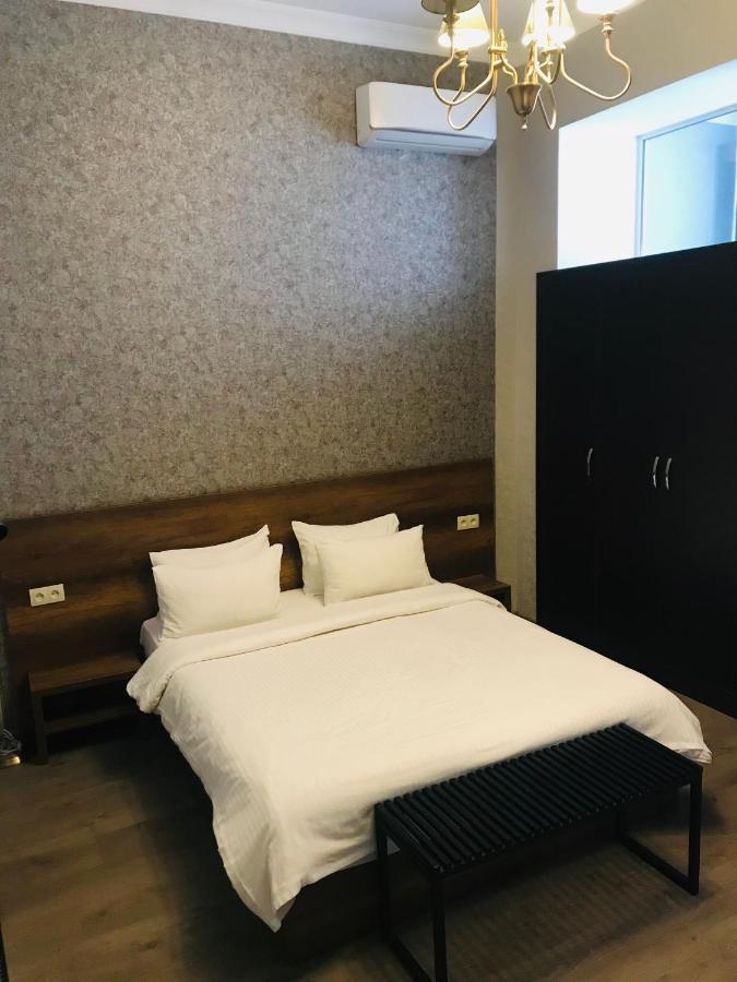 2Nd Floor Hotel Tbilisi Exteriör bild
